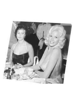 Tableau Décoratif  Photo de Stars Célébrités Sophia Loren et Jayne Mansfield Actrices Cinéma Humour Jalousie  (65 cm x 60 cm)