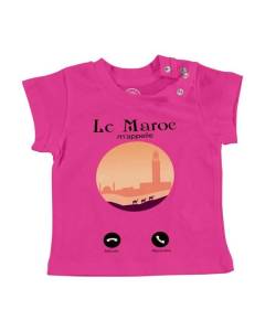 T-shirt Bébé Manche Courte Rose Le Maroc M'Appelle Paysages Voyage